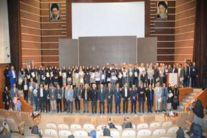 آیین تقدیر از پژوهشگران برتر دانشگاه علوم پزشکی شیراز از نگاه دوربین / دی 1404