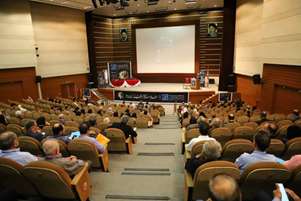 هجدهمین کنگره بین‌المللی میکروب‌شناسی بالینی استاد البرزی در شیراز آغاز به کار کرد